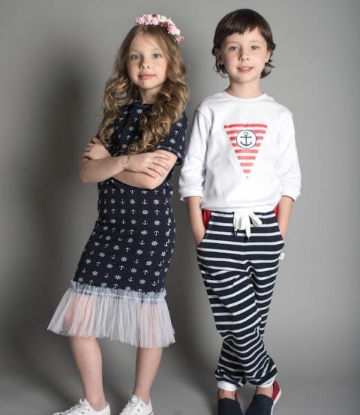 pexels-vika-glitter-392079-1620760